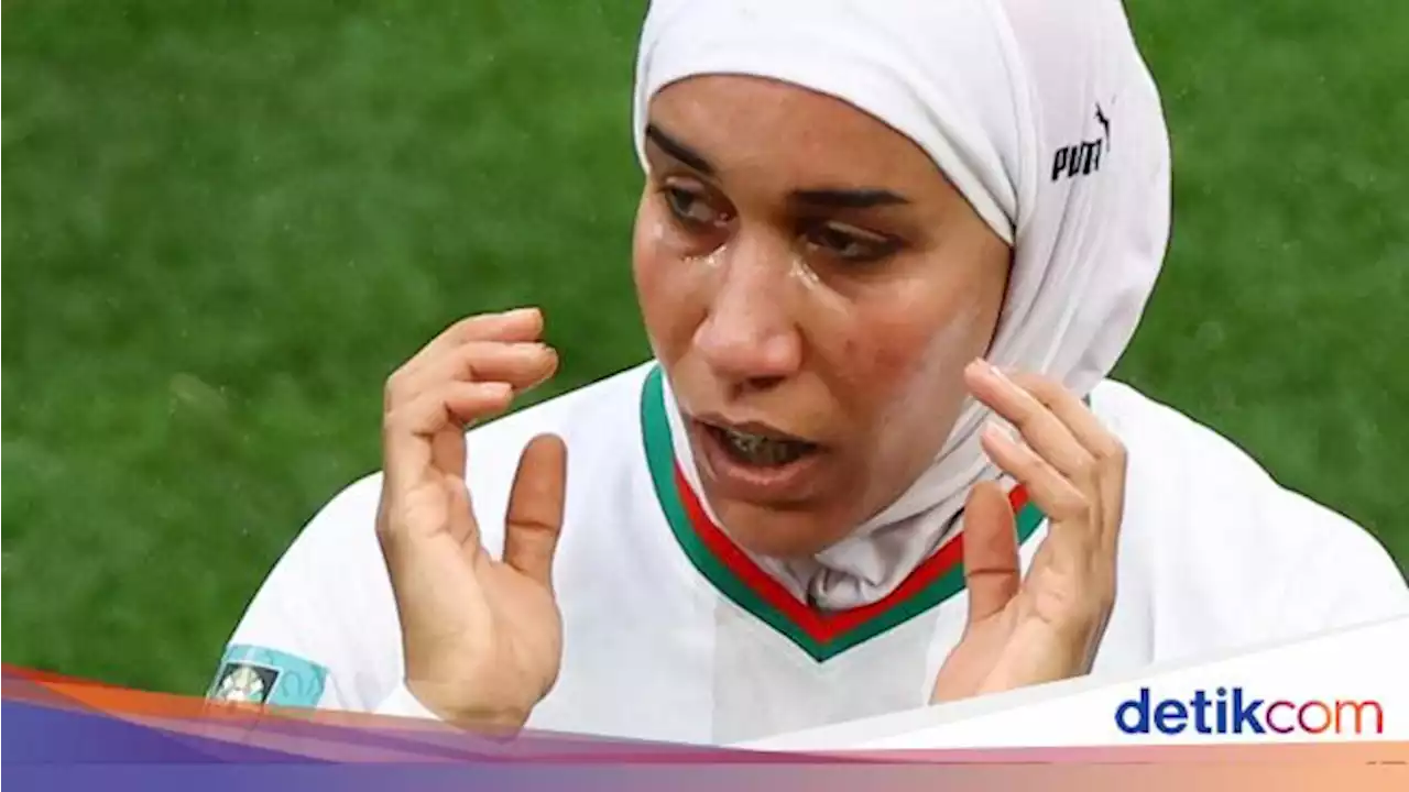 Potret Nouhaila Benzina, Pemain Berhijab Pertama di Piala Dunia Wanita