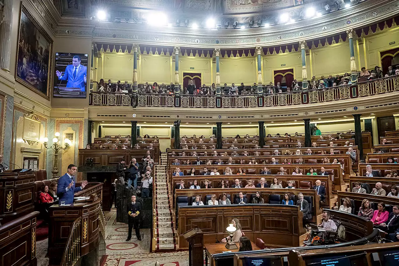 Así son los sueldos de los diputados: todas las nóminas, complementos y ayudas que reciben