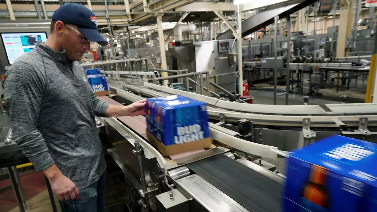 Bud Light decline 'could last for a while,' customers not 'coming back,' execs warn