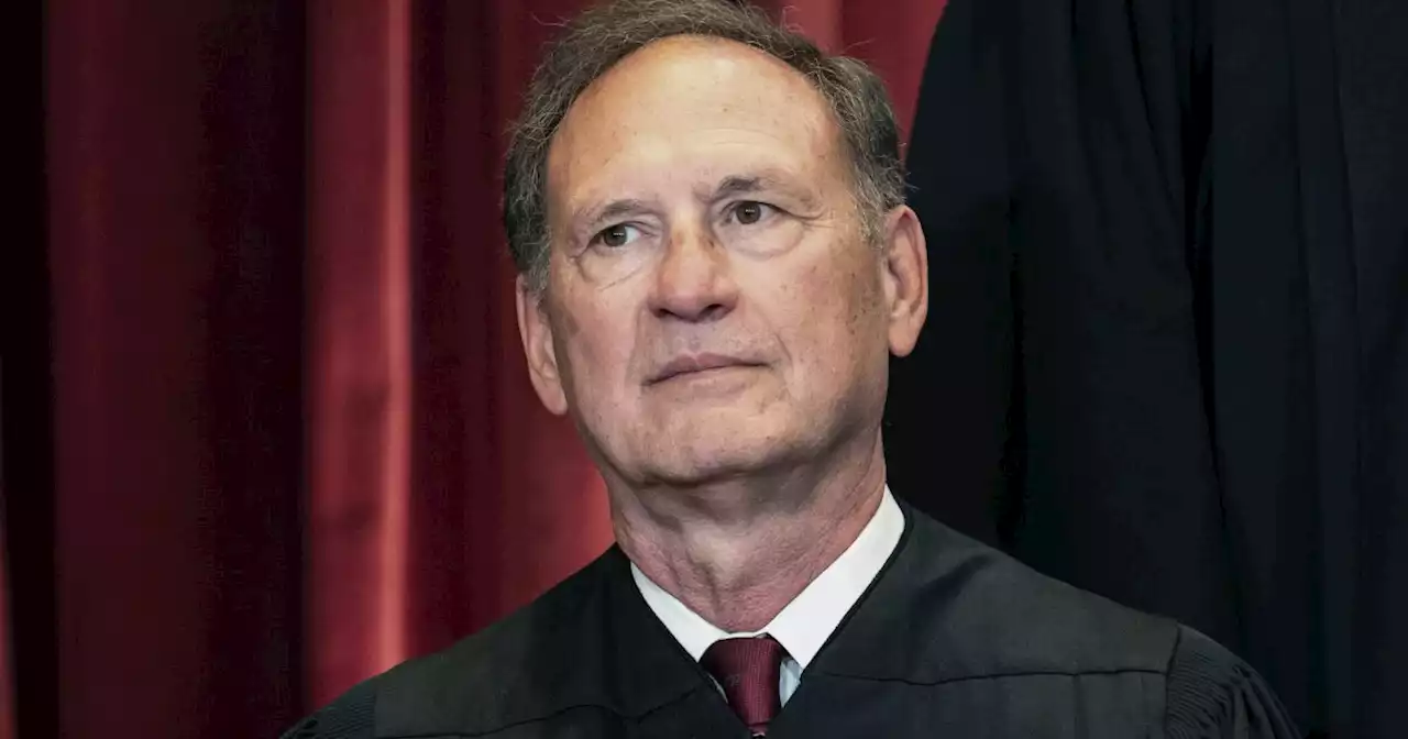 Letters to the Editor: Justice Alito says the Supreme Court is no place for ethics rules