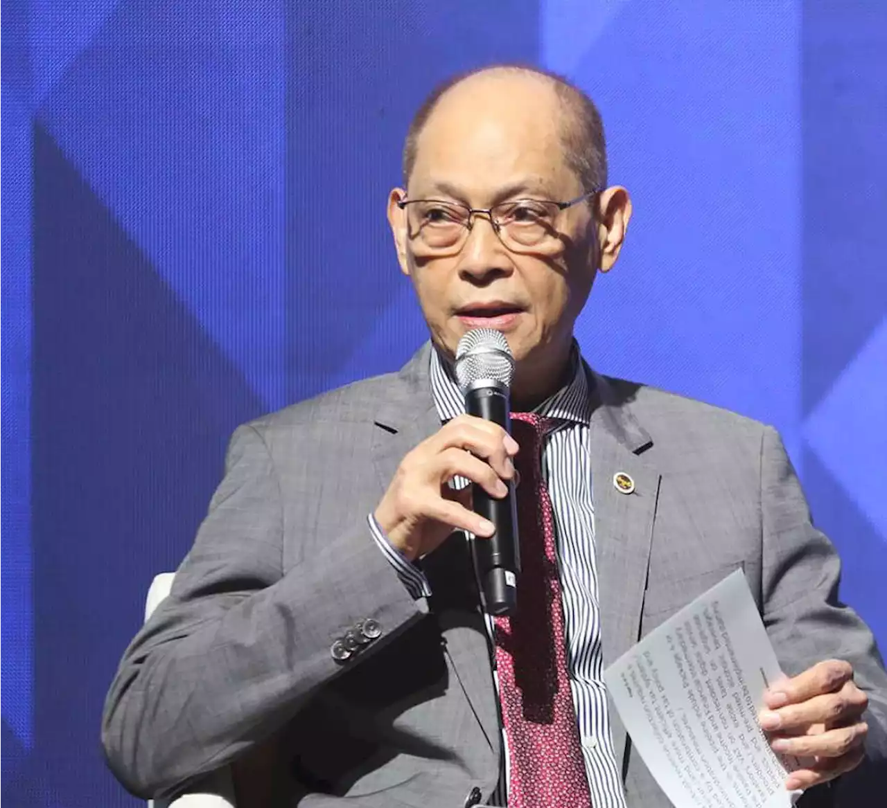 Diokno urges budget prudence from agencies