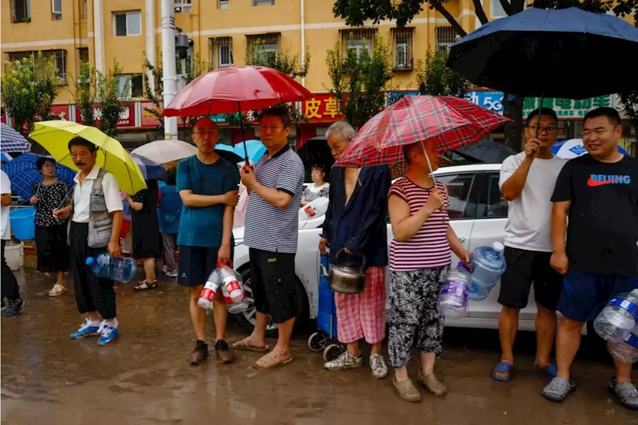 Military helicopters deliver aid to Beijing flood victims | The Malaysian Insight