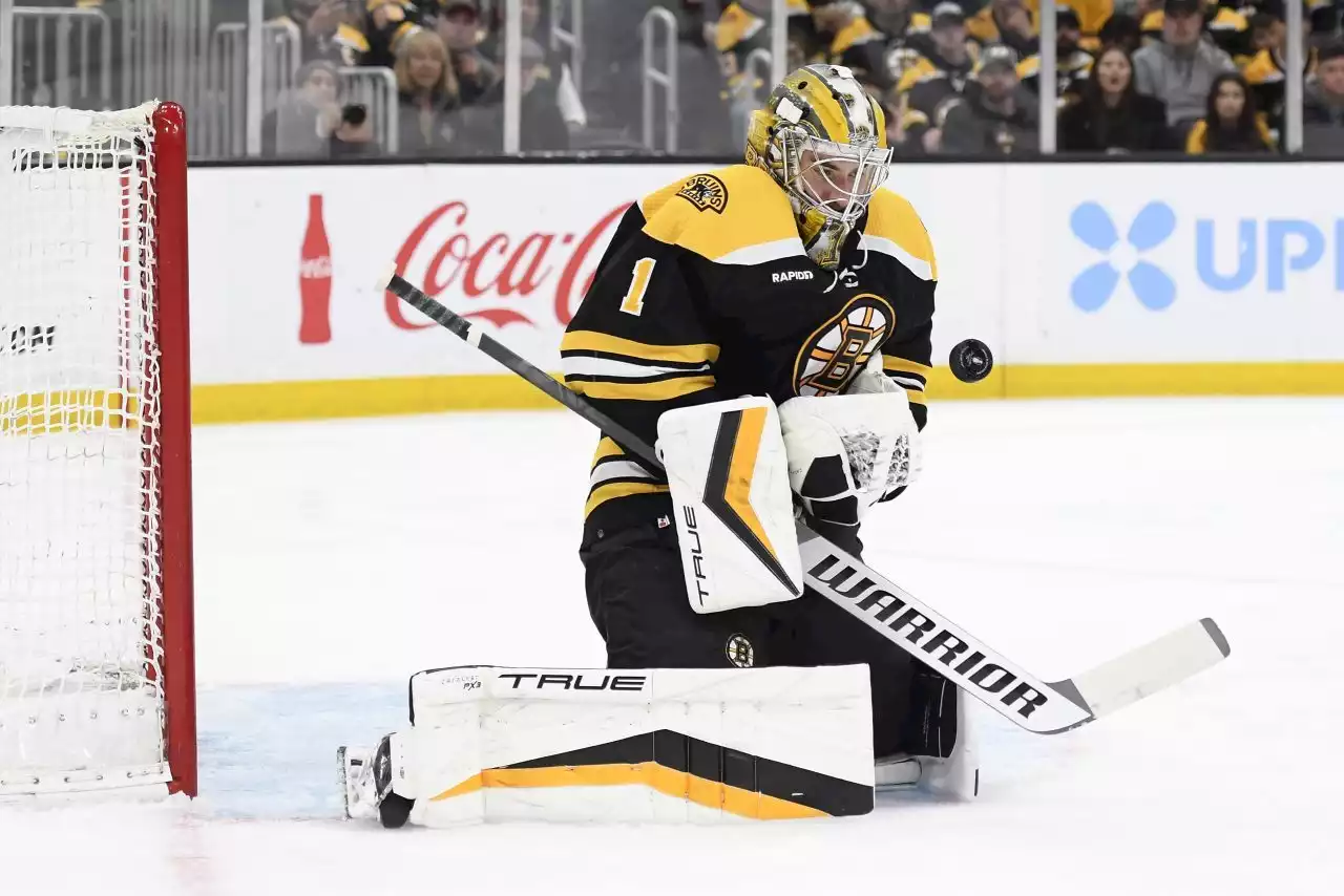 Bruins' Jeremy Swayman awarded $3.475 million contract in arbitration