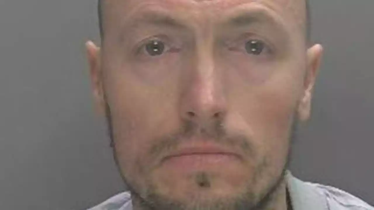 Paedophile who booked Herts hotel room to meet 14-year-old jailed