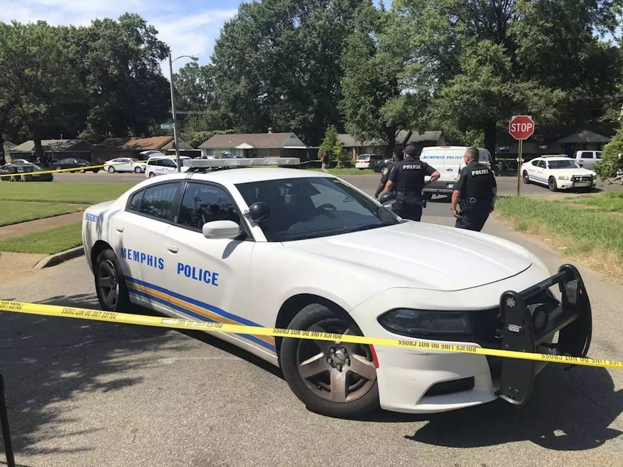 Memphis, Tennessee, police shoot suspect after he fired shots outside Jewish school