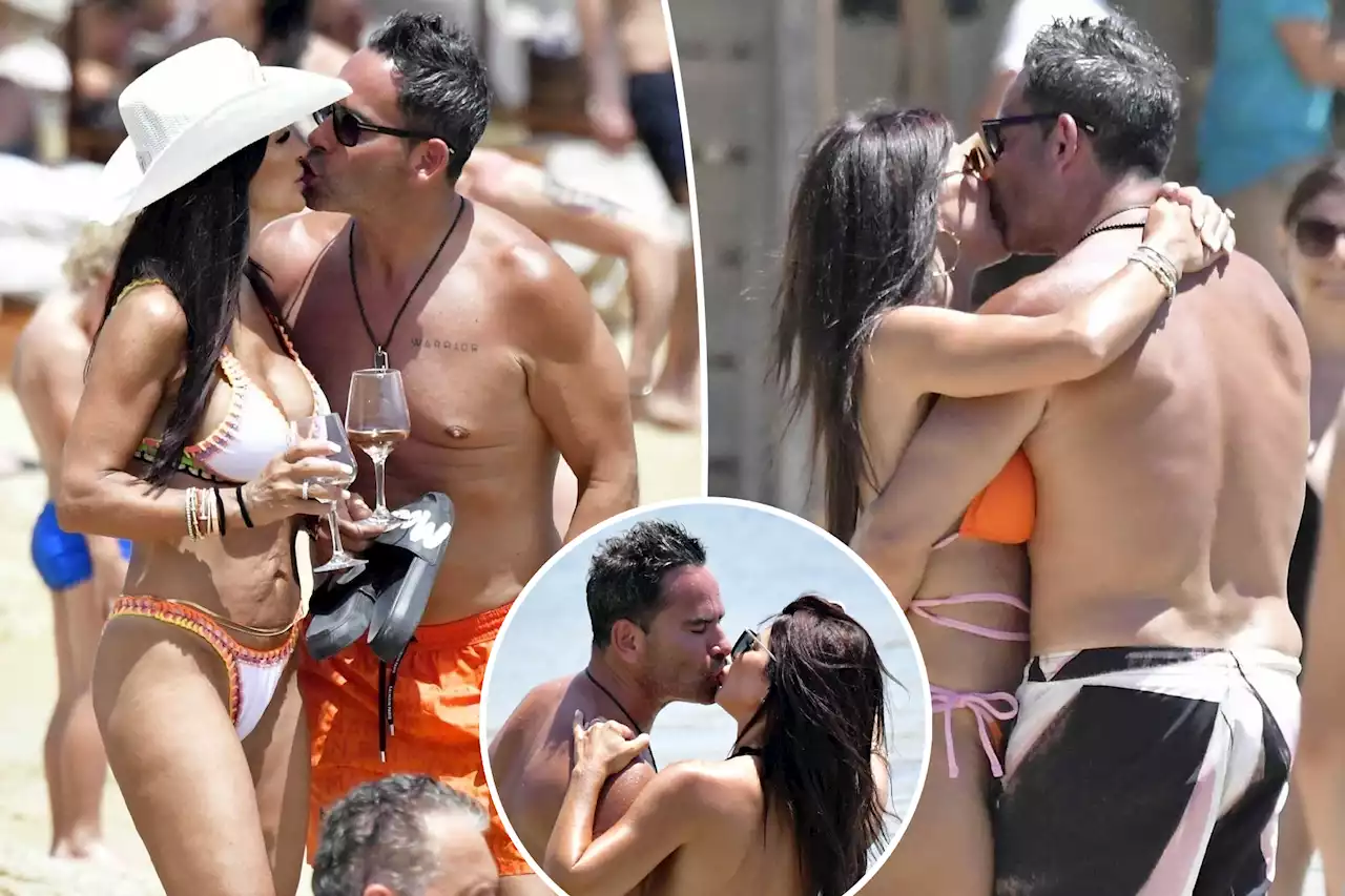 Teresa Giudice, Luis Ruelas can’t keep their hands off each other on family vacation to Greece