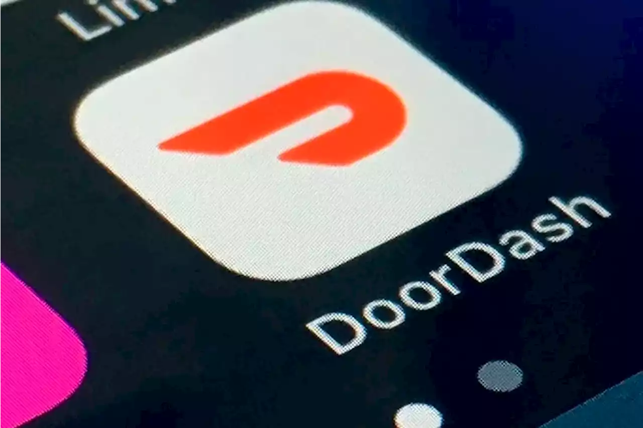 DoorDash is accused of ‘thwarting’ Philadelphia’s cap on food-delivery fees