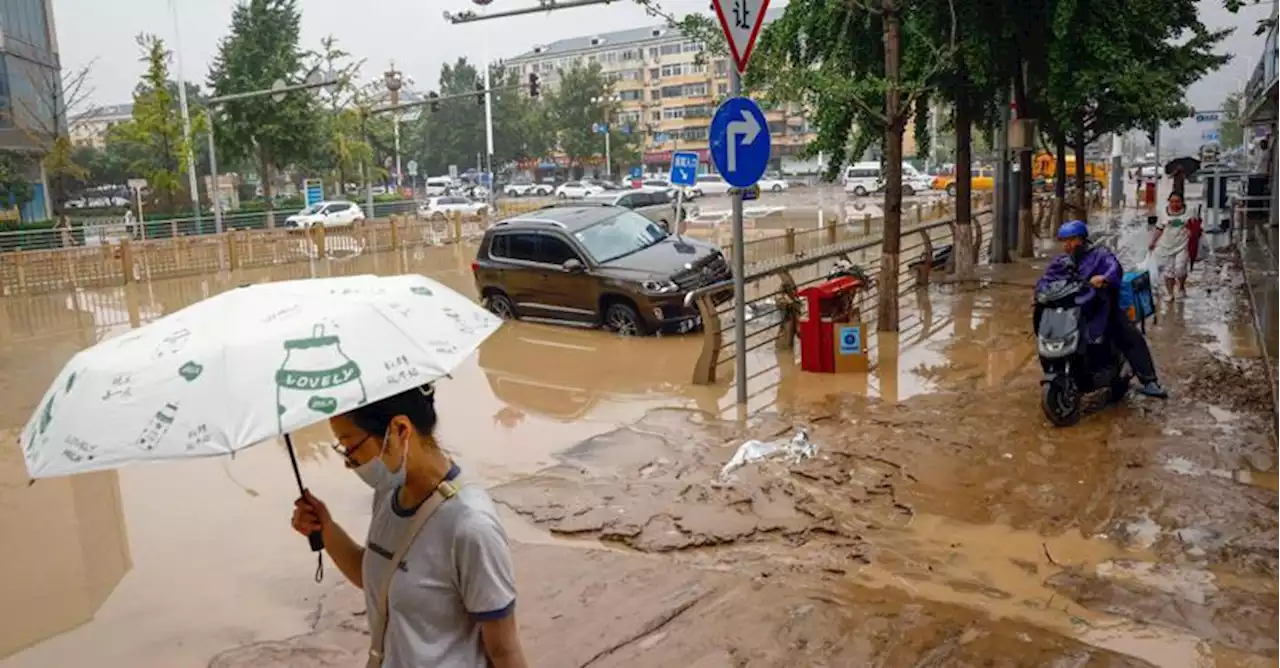 Cina, il tifone Doksuri causa 11 morti e 27 feriti. In Italia torna l’allerta maltempo