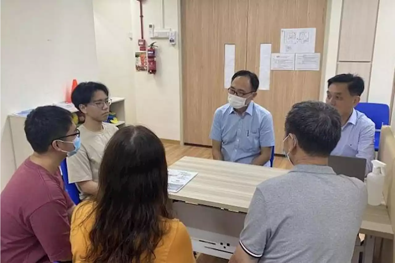 MP Liang Eng Hwa meets residents before start of treatment for nose cancer