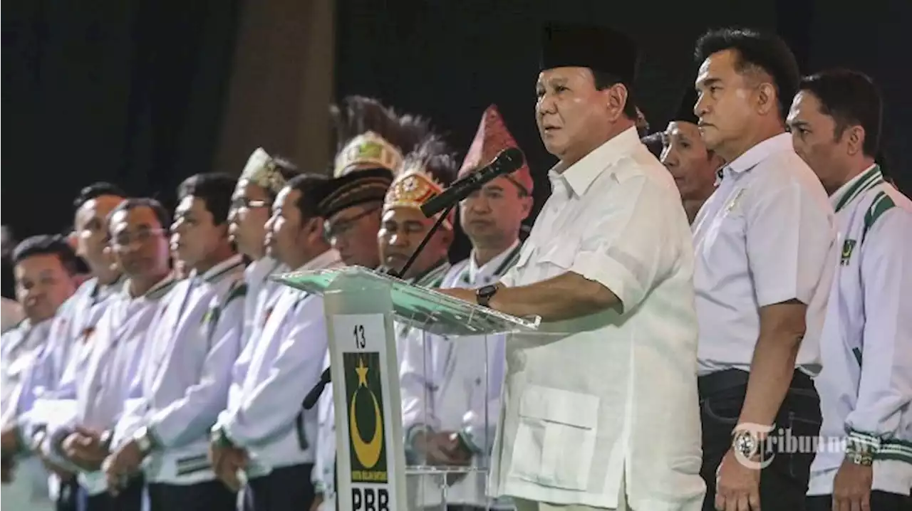 Kerap Tampil Bareng Jokowi, Elektabilitas Prabowo Makin Berjarak dengan Ganjar - Tribunnews.com