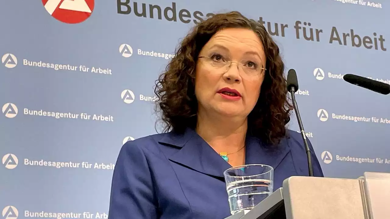 Nahles für Arbeitszeitmodell nach Lebensphase