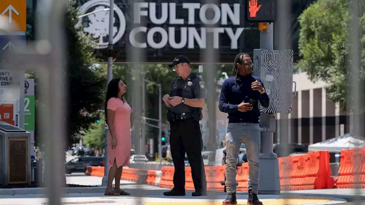 Fulton County DA urges staff not to respond to Trump campaign ad