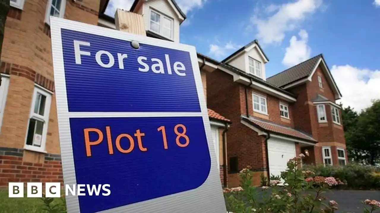 House prices in Scotland fall for first time since Covid