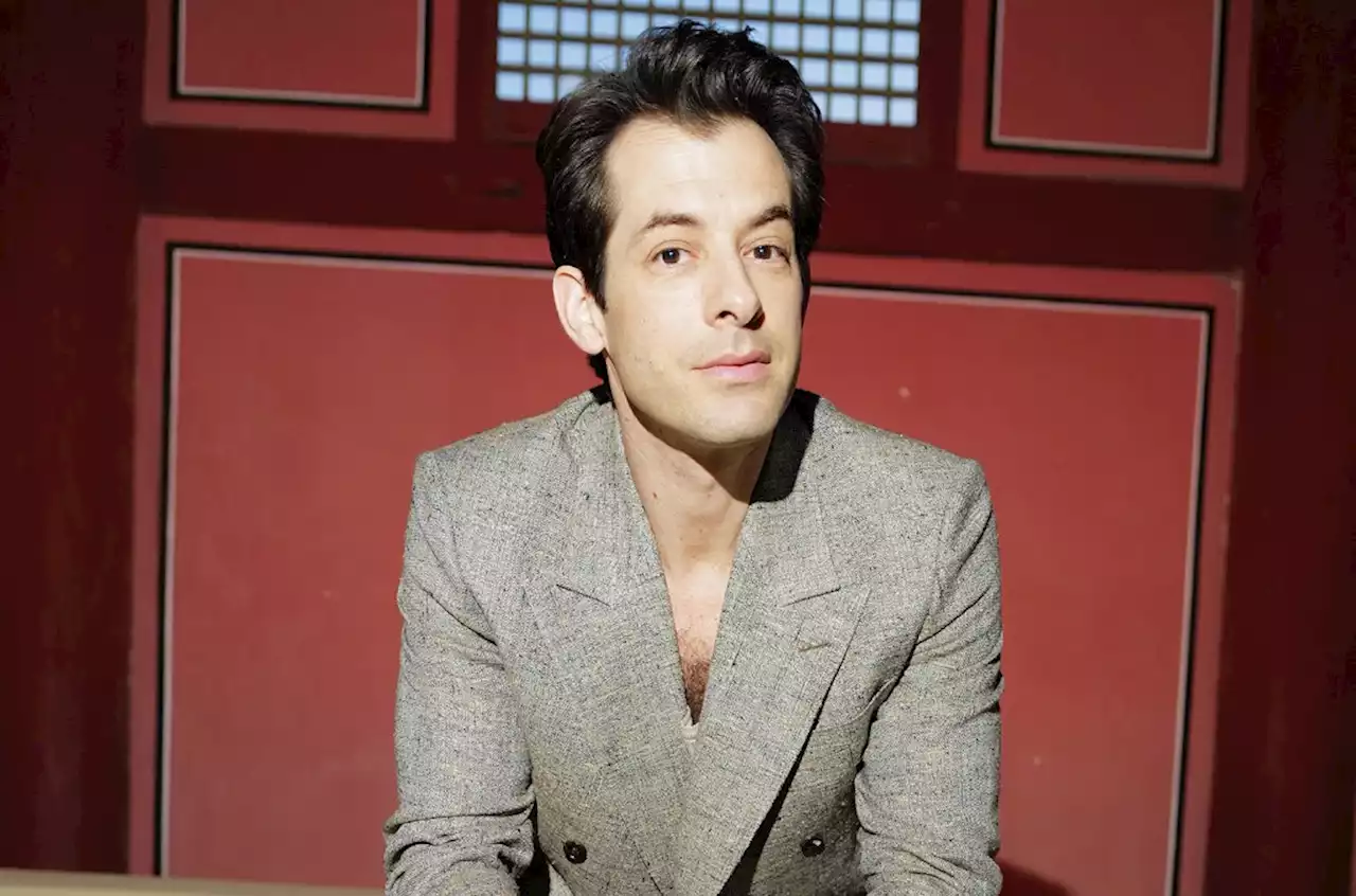 ‘Barbie’ Music Producer Mark Ronson Taunts Bill Maher for ‘#ZombieLie’ Critique