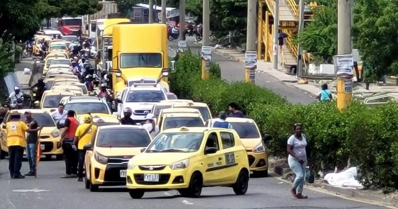 En Cartagena tras paro de taxistas, Alcaldía y gremio ponen en marcha mesas técnicas