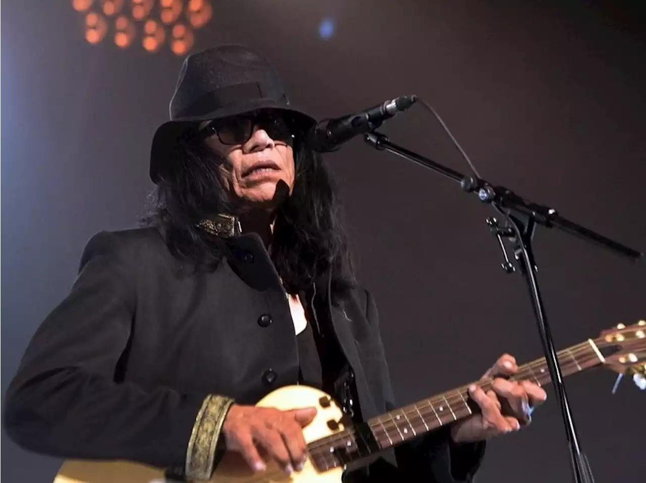 Singer and songwriter Sixto Rodriguez, subject of ’Searching for Sugarman’ documentary, dies at 81