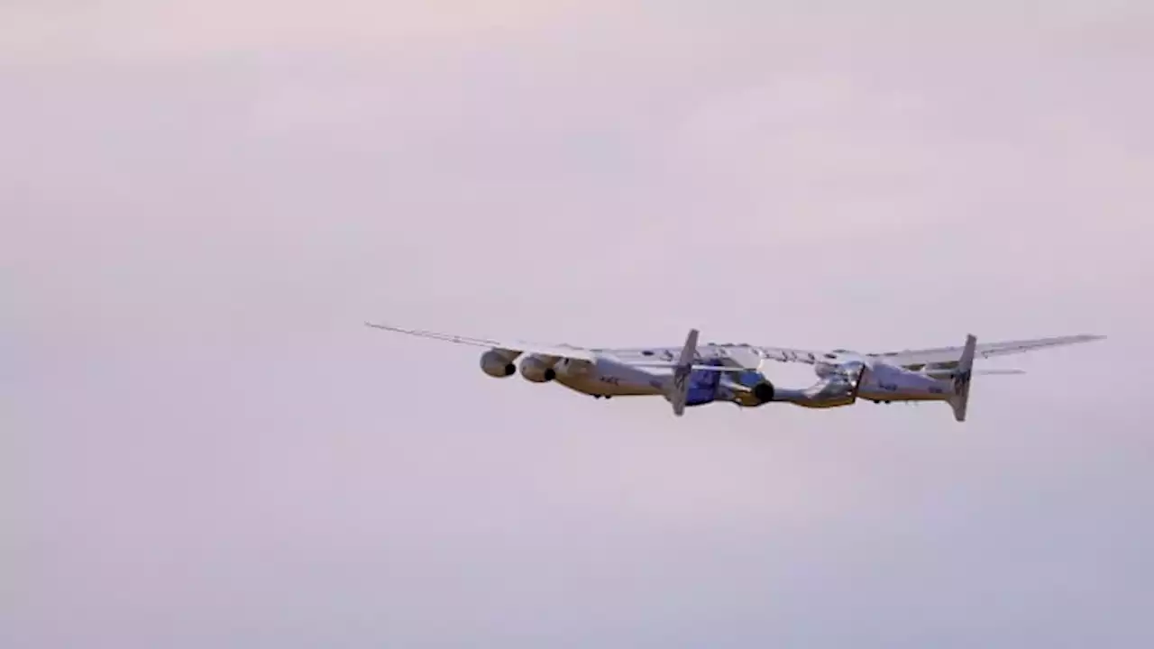 Virgin Galactic launches first tourist flight to space