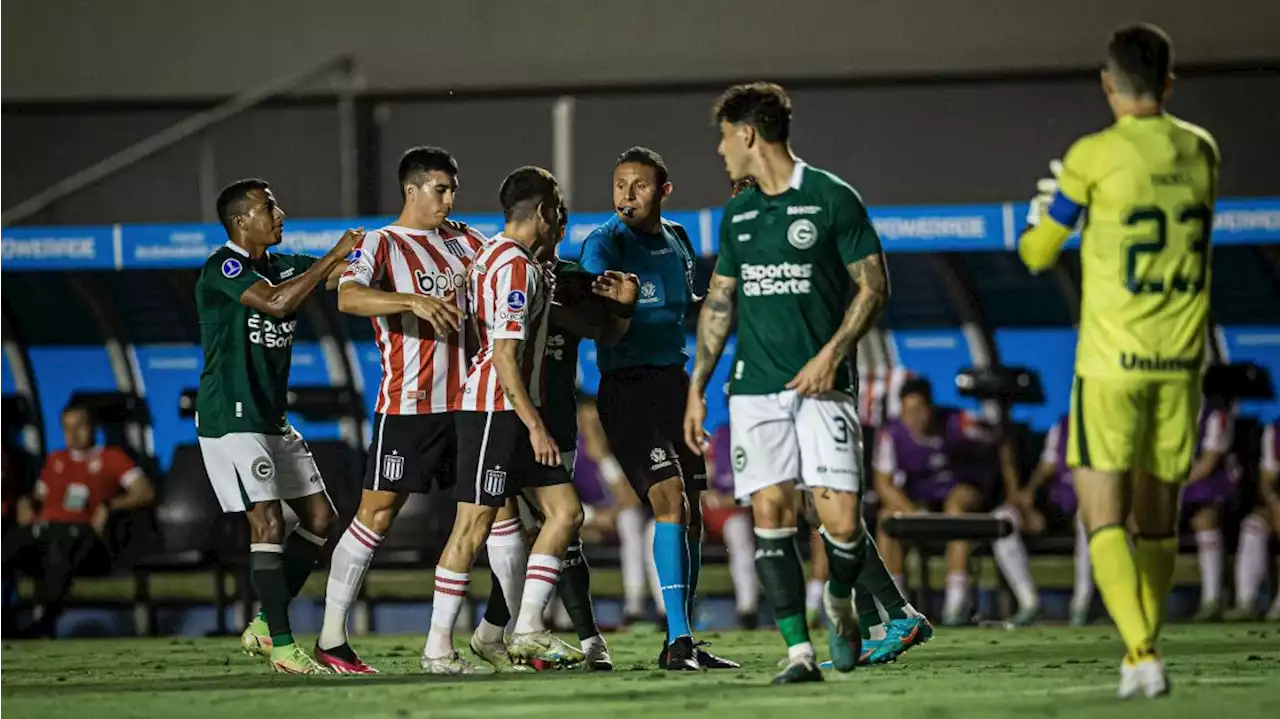 Goiás leva golaços, perde para o Estudiantes e está fora da Copa Sul-Americana; veja lances