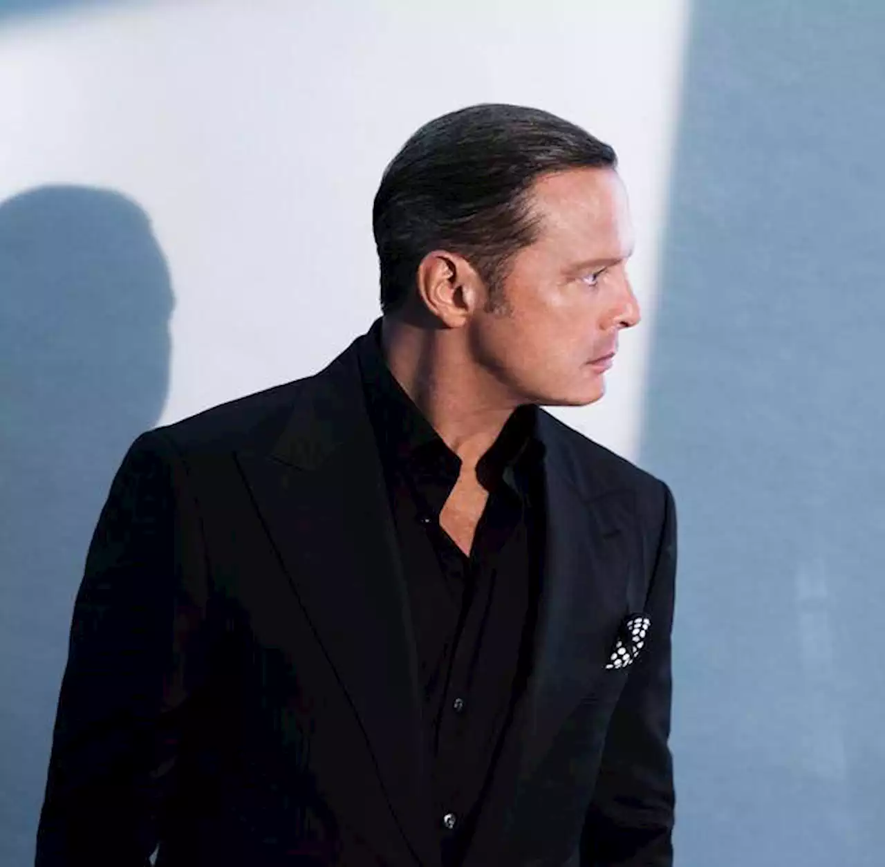 ¿Sí es Luis Miguel? Dudan del cantante mexicano por su apariencia física al inicio de su gira en Argentina