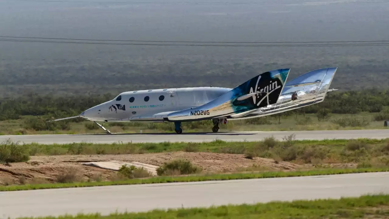 Virgin Galactic set to fly tourists to the edge of space