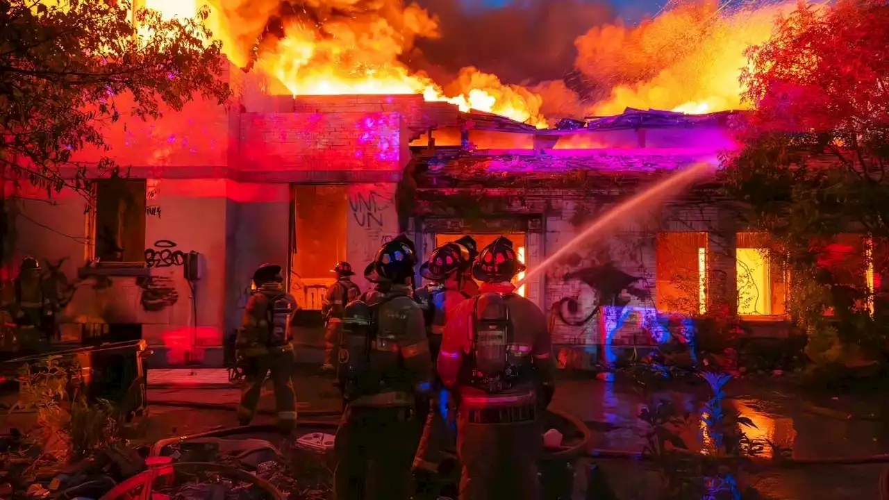 Vacant Fort Worth school building catches fire twice this week, 8th time this year