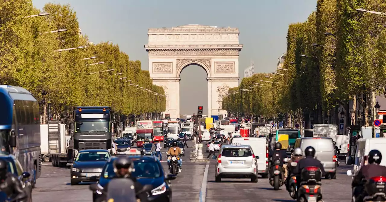 Irish holidaymakers in France warned of new car rule which could bring €180 fine