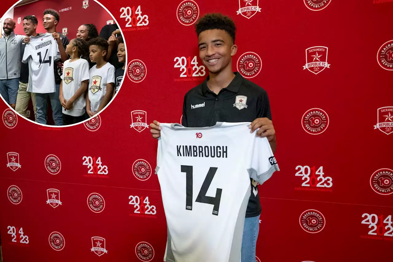 13-year-old soccer phenom Da’vian Kimbrough makes US sports history with pro contract