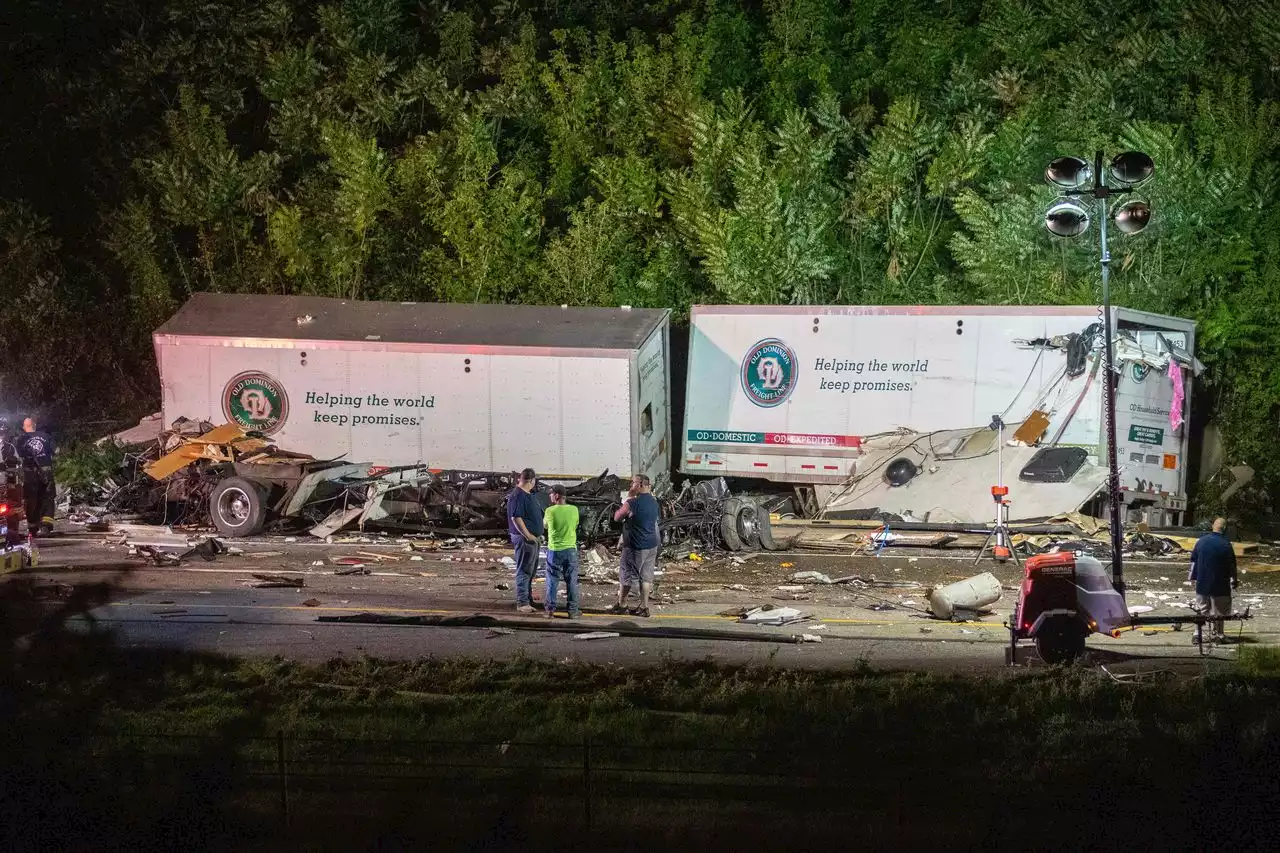 Crash between RV, truck on I-81 killed everyone in both vehicles: police