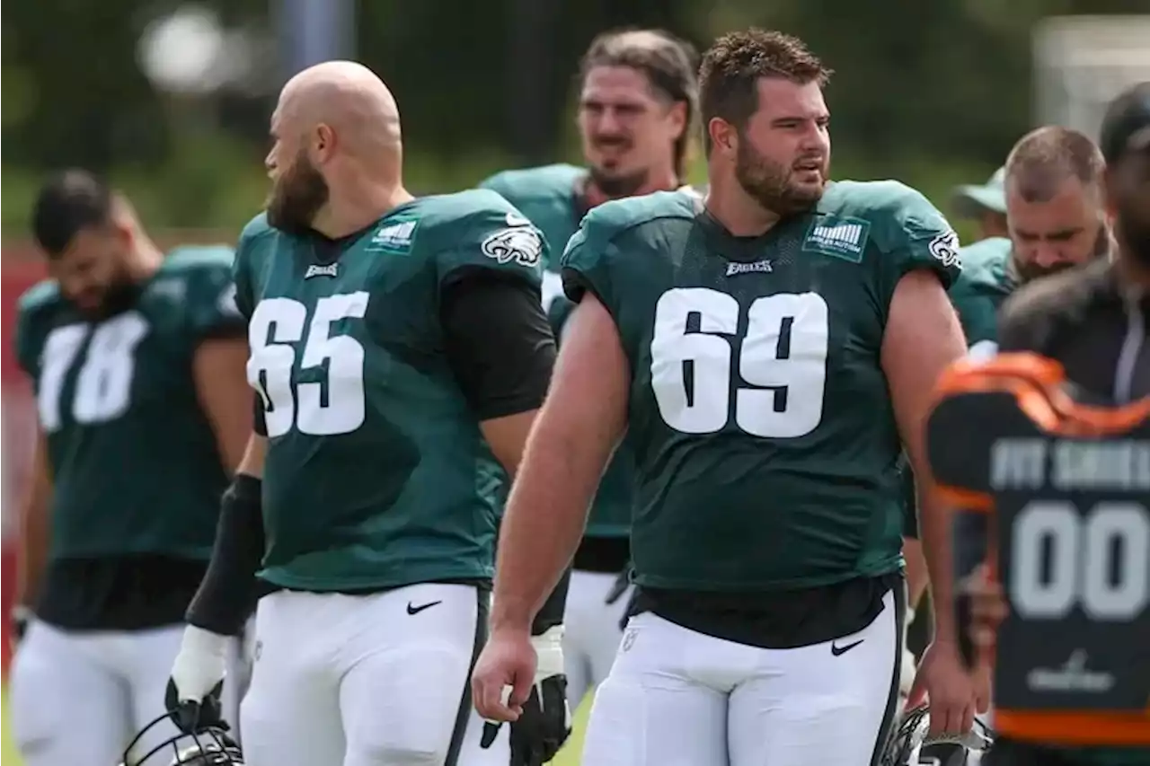 Eagles practice observations: Sean Desai’s defense taking time; Derek Barnett and Landon Dickerson square off