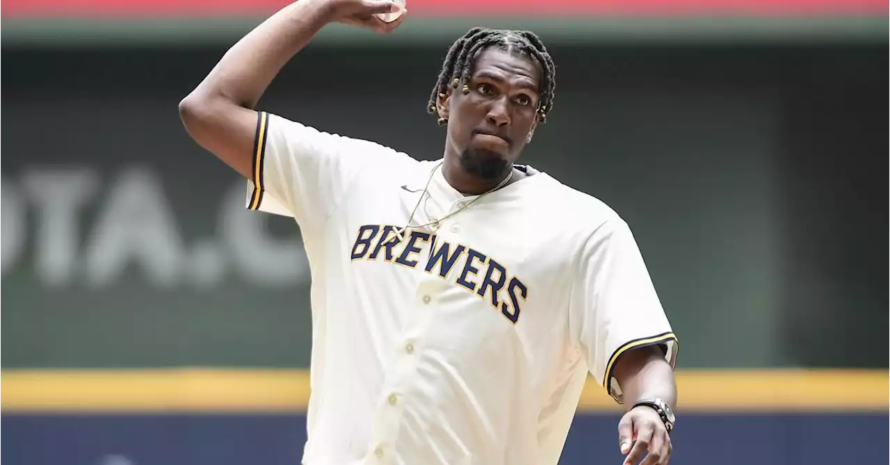 Brewers bounce Rockies 7-6 on walk-off error in 10th