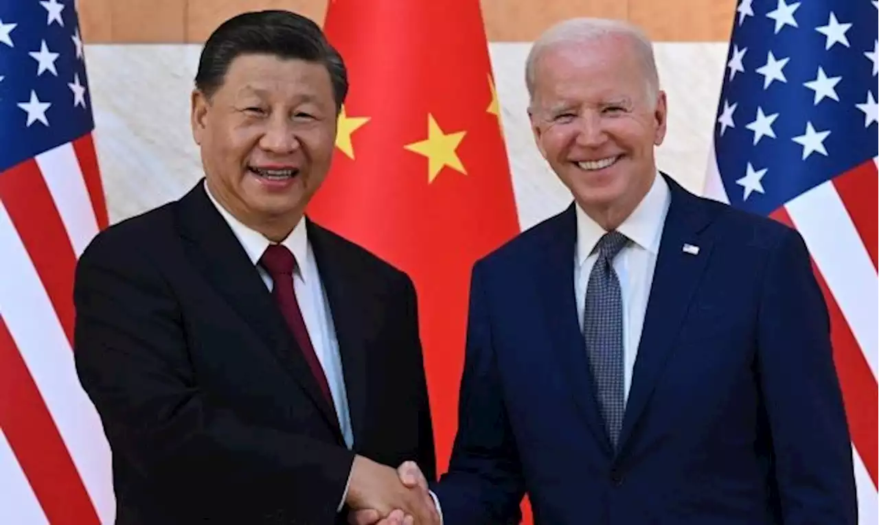 Biden larang AS buat pelaburan teknologi di China