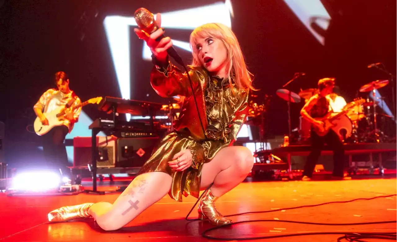 Paramore Cancels Tour Dates After Hayley Williams Contracts Lung Infection: ‘I Physically Can’t Go On’