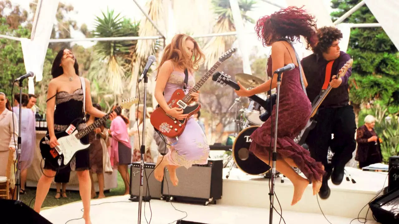 20 Years Later, Lindsay Lohan’s Girl Band in ‘Freaky Friday’ Still Rocks