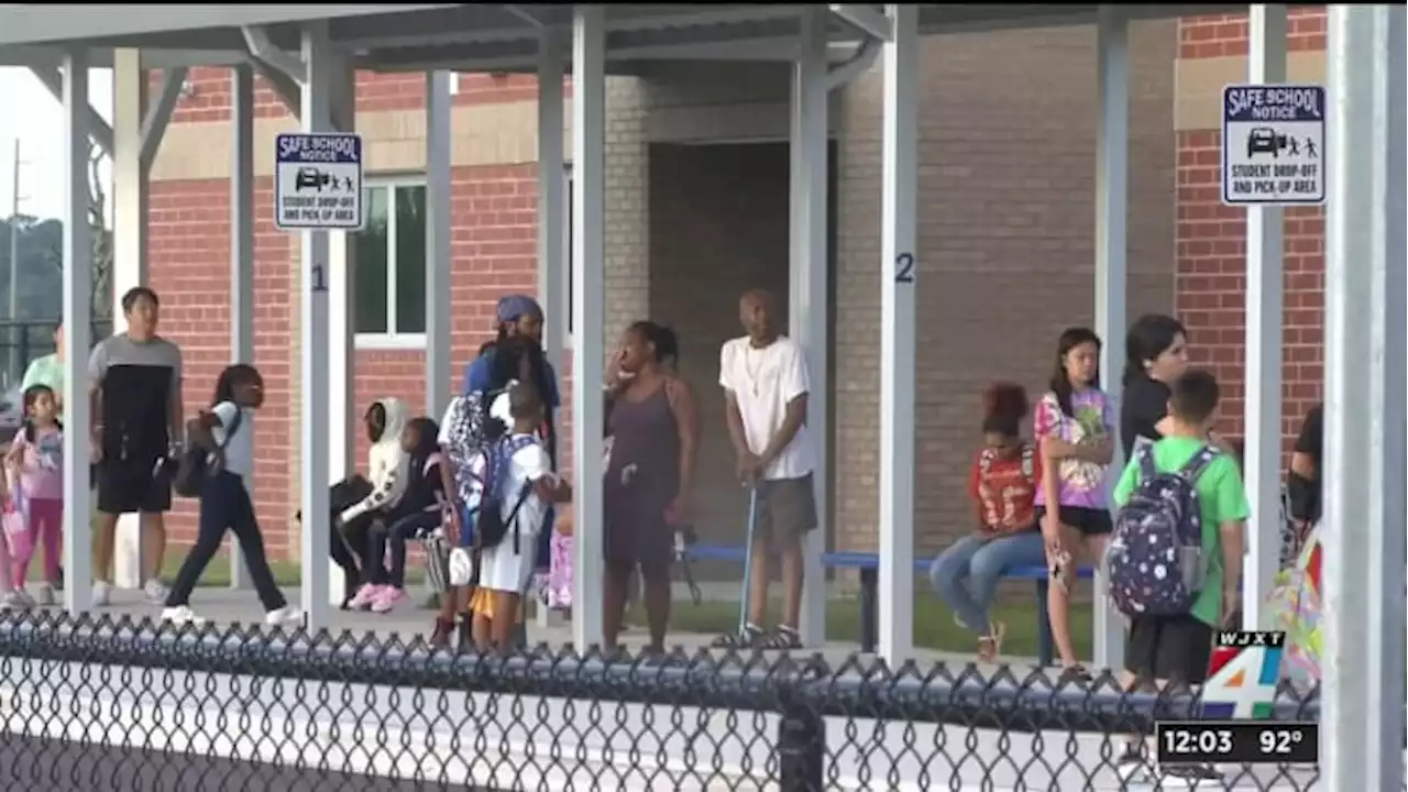 School officials have plan to keep students heading back to class cool & healthy in heat wave