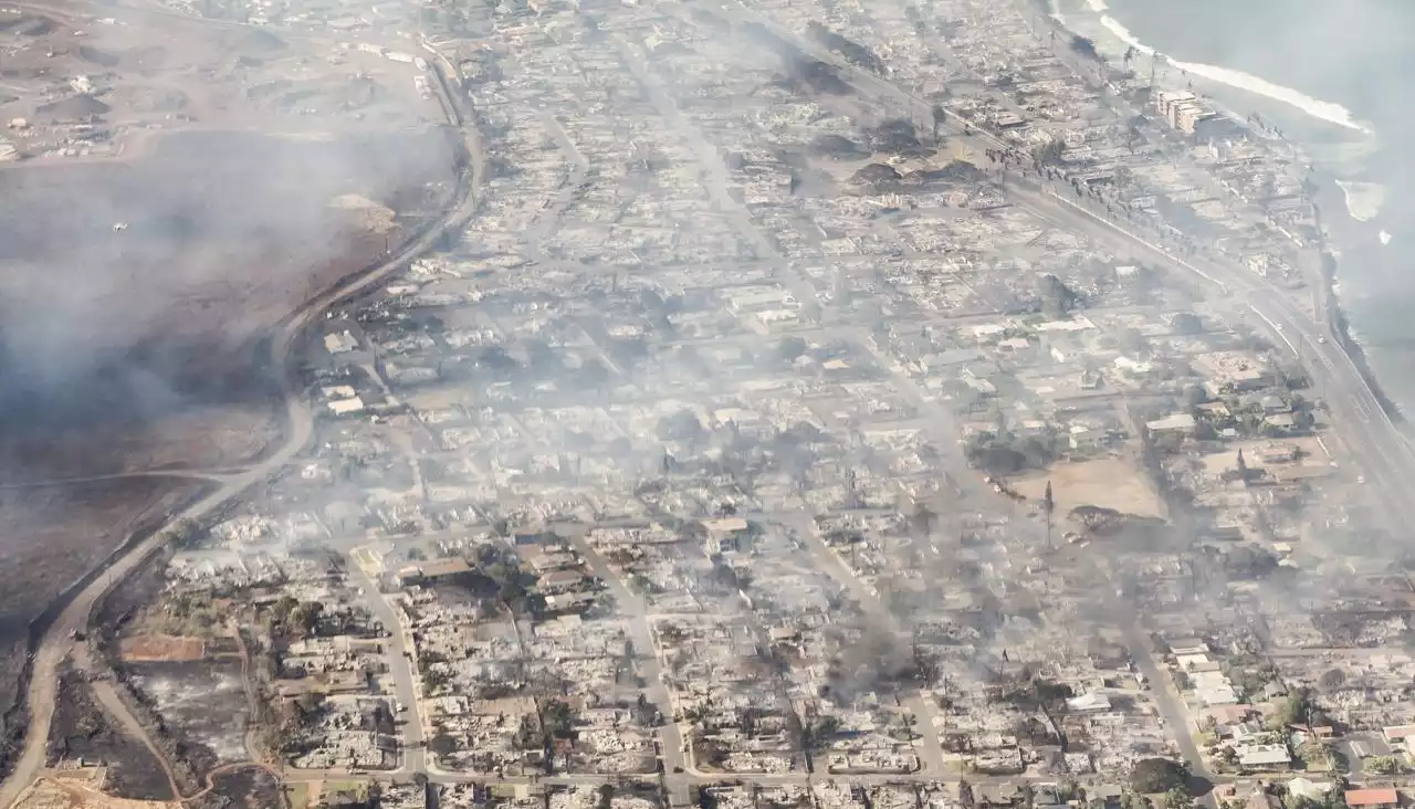 Al menos 36 personas muertas en los incendios forestales de Hawái