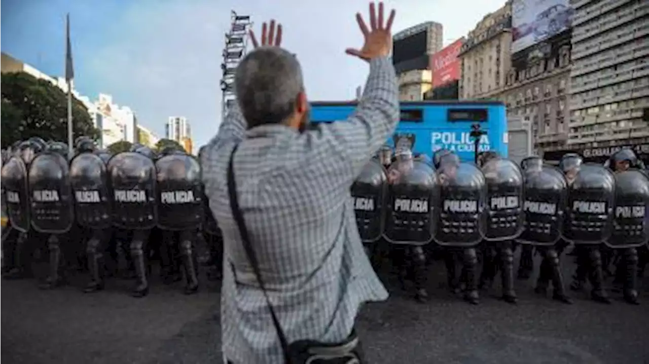 Dirigentes, gremios y organizaciones repudiaron el accionar policial tras la muerte de Molares