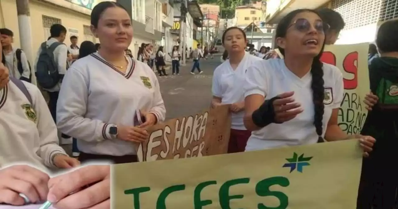 Profesor de colegio en Fresno, Tolima, no inscribió a 45 estudiantes para presentar el ICFES