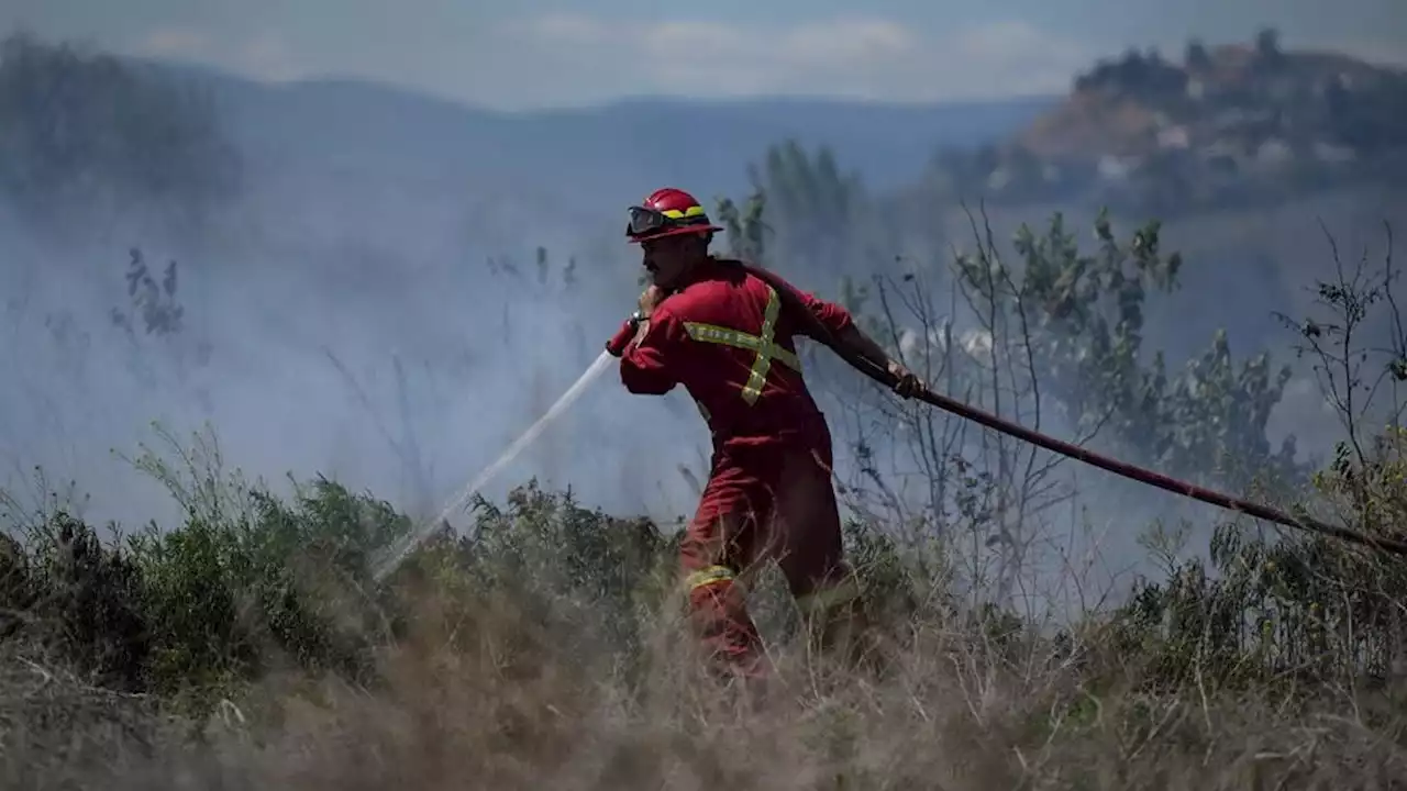 Wildfire Crews on High Alert as Hot Weather Approaches in British Columbia