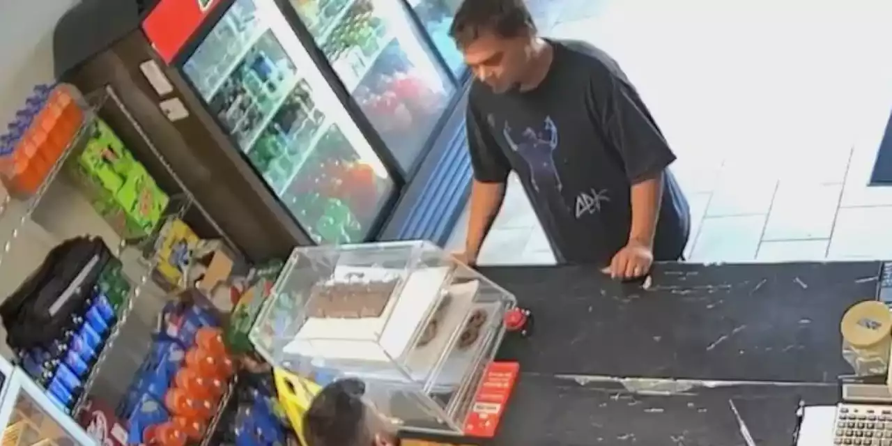 West Park pizza shop owner claims man posed as food bank to get free pizza