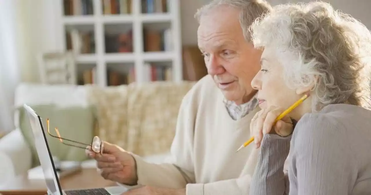 Older people struggling to pay broadband bills urged to check for benefits