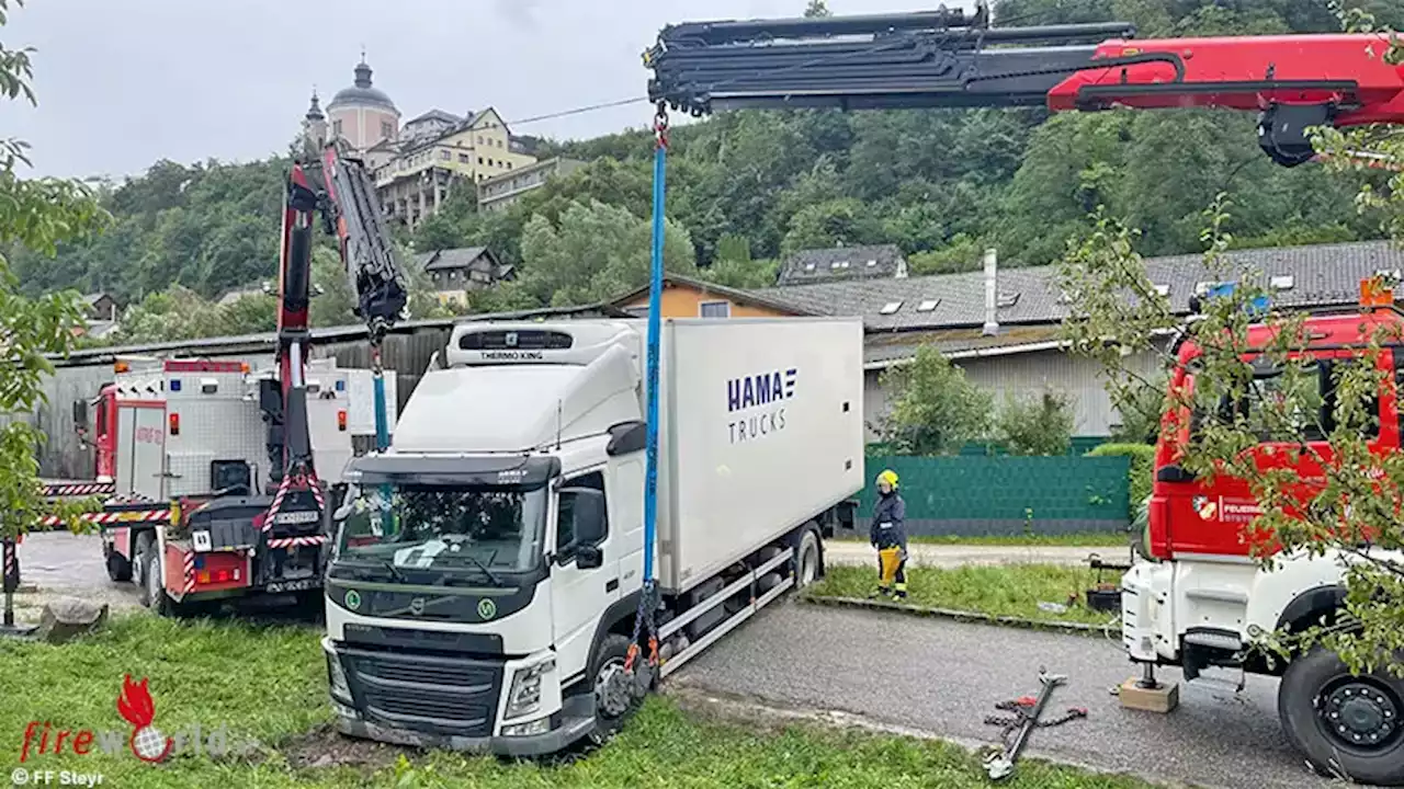 Oö: Doppelhub in Steyr nach Lkw-Wendeversuch