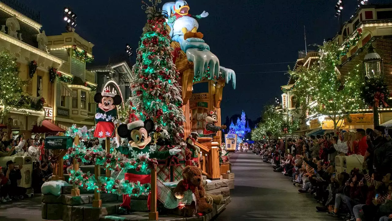 Disneyland 2023 holiday season festivities announced