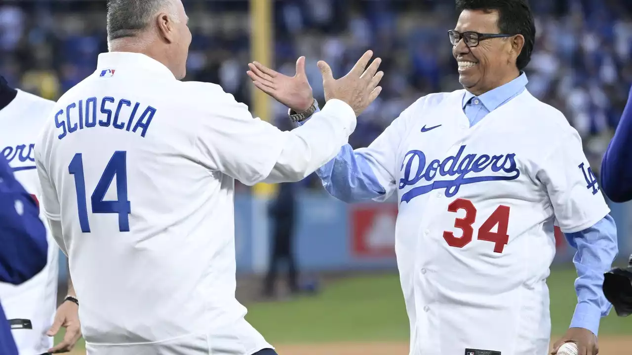 'Fernandomania' Forever: Dodgers to retire No. 34 for Fernando Valenzuela