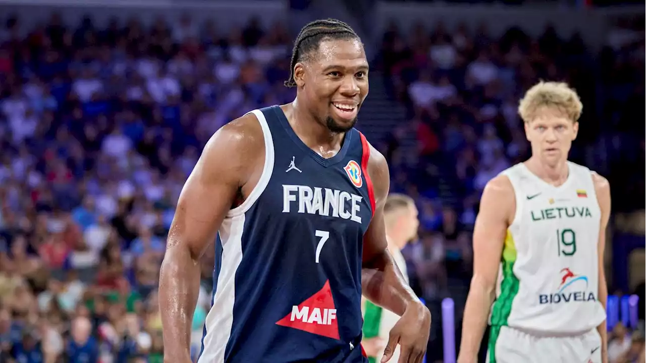 Basket : les Bleus s'offrent la Lituanie pour la deuxième fois et poursuivent leur sans-faute en préparation de la Coupe du monde