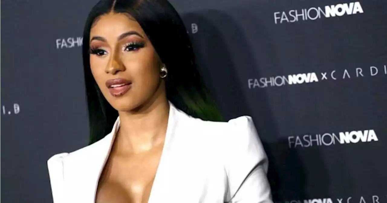 Microphone thrown by Cardi B sells for almost €100k | Her.ie