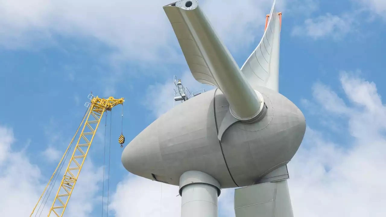 Saudi firm installs Central Asia's largest wind turbine