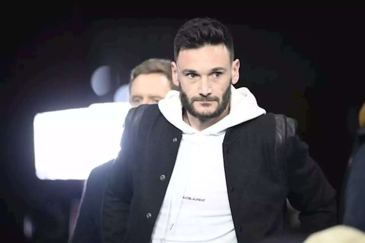 Hugo Lloris en discussion avec la Lazio Rome