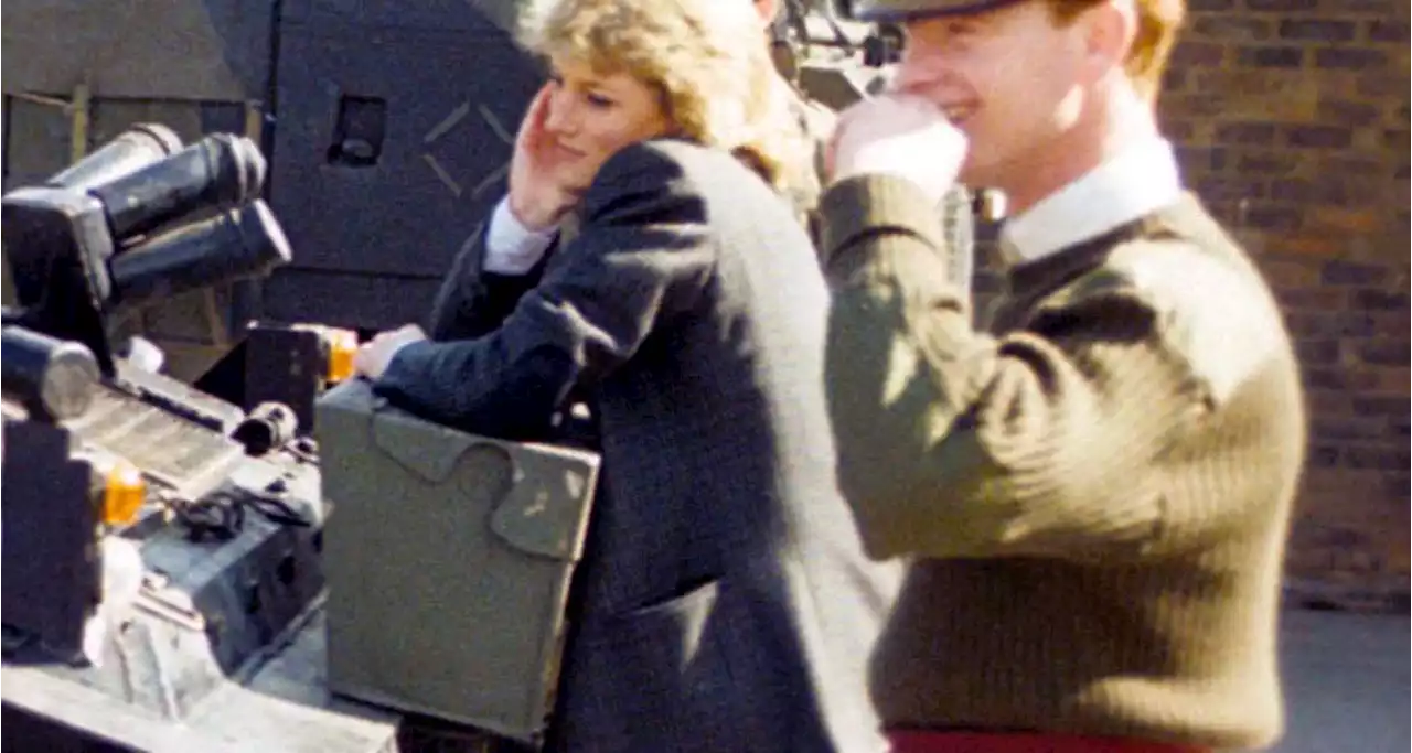 Les amants présumés de Lady Diana, de James Hewitt à John Kennedy Jr.