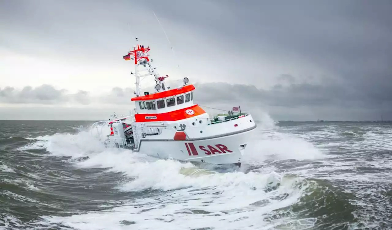 Nächtlicher Schiffbruch vor Scharhörn: Ehepaar aus Seenot gerettet