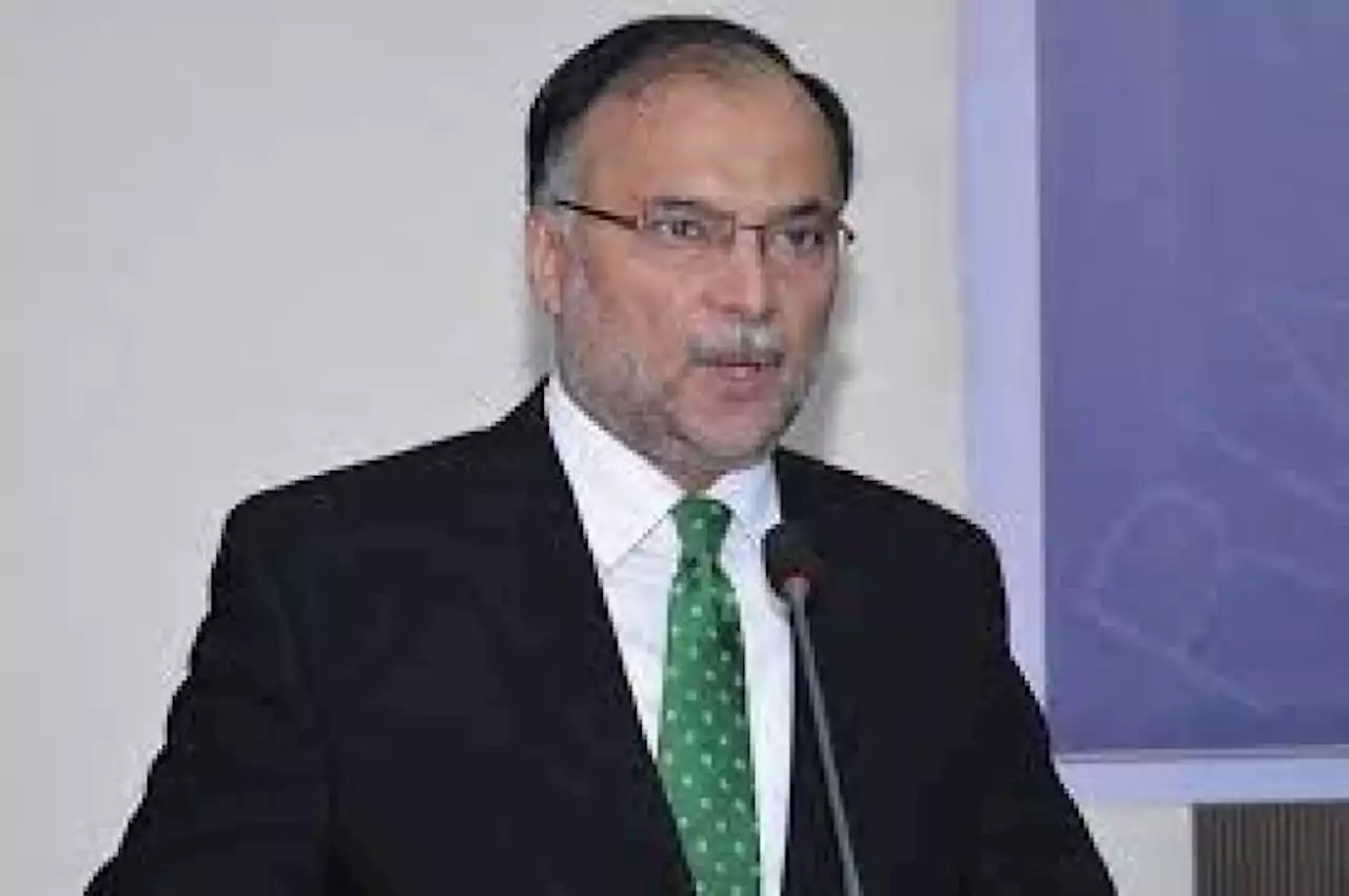 نگران وزیر اعظم کامعاملہ خوش اسلوبی سے حل ہوجائے گا نواز شریف کا کسی ایک نام پر اصرار نہیں ہےاحسن اقبال